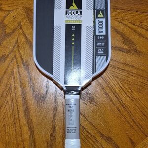 JOOLA Pro Scorpeus Picklball Paddle - Black and White